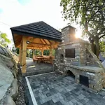 Rancho Zalinski *